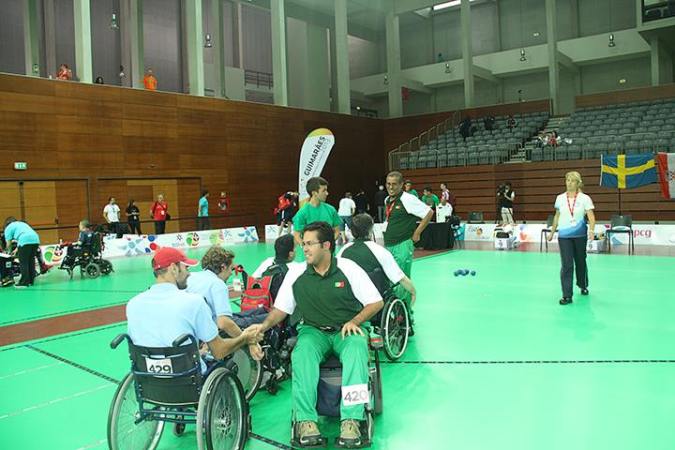 1013954_266938960114899_67967702_n